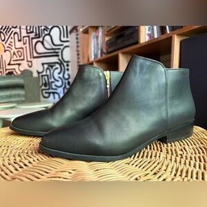 Nisolo Black Leather Ankle Booties